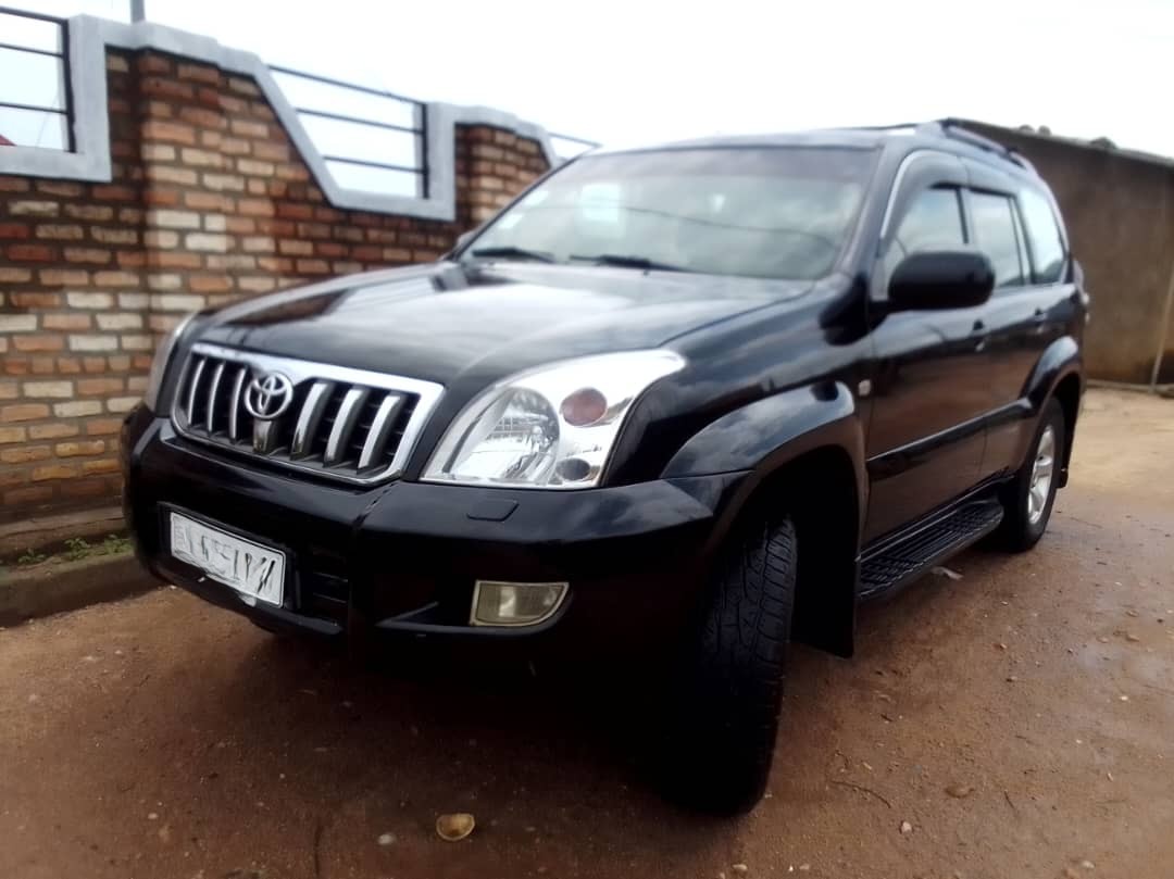Luxury Wedding Car for Rent – Toyota Prado (2004)