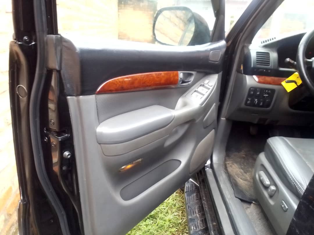 Luxury Wedding Car for Rent – Toyota Prado (2004)